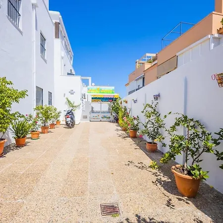 Guestready - Sanlucar Piletas *